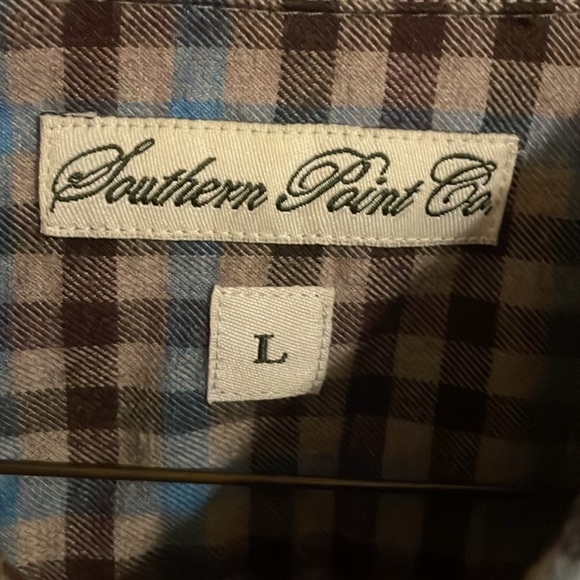 Southern Point men’s flannel button down - Picture 3 of 7
